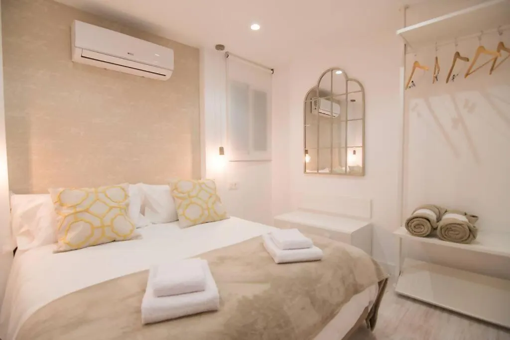 Amplio Y Moderno Apartamento En El Centro グラナダ 0*,  スペイン