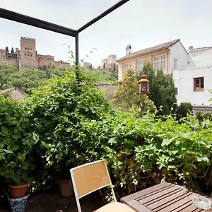  Apartment Oasis