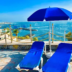 https://first-line-seaview-apartment.in-canary-islands.com
